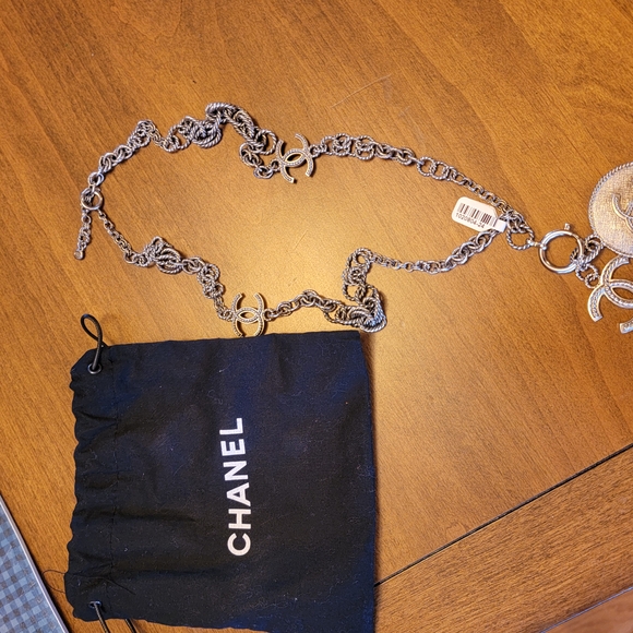 Silver Chain Necklace - Picture 5 of 9